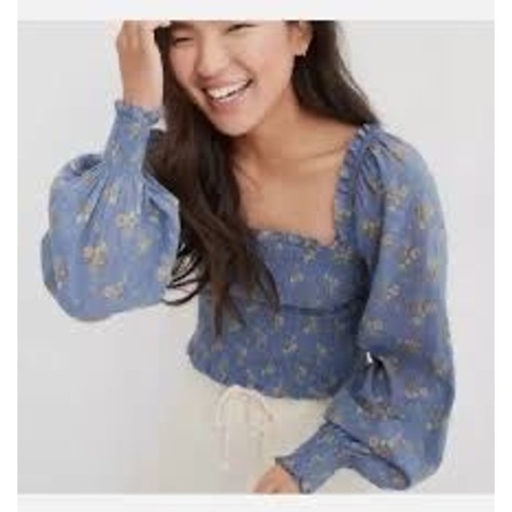 Aerie NWT Cotton Floral Smocked Long Sleeve Top (MSRP: $39.95) Size Small